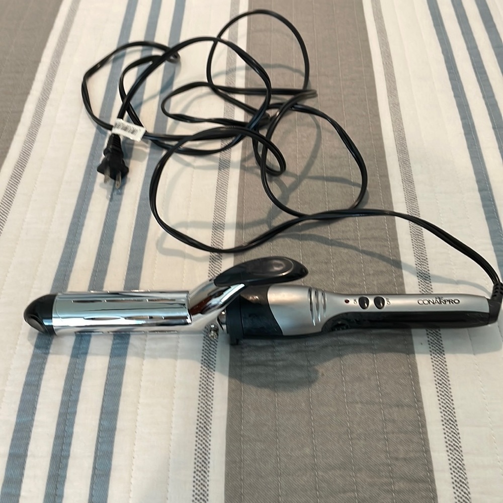 ConAirPro Curling Iron